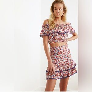 TRENDYOL Red Co-Ord Set top and mini skirt size small 2 pieces floral